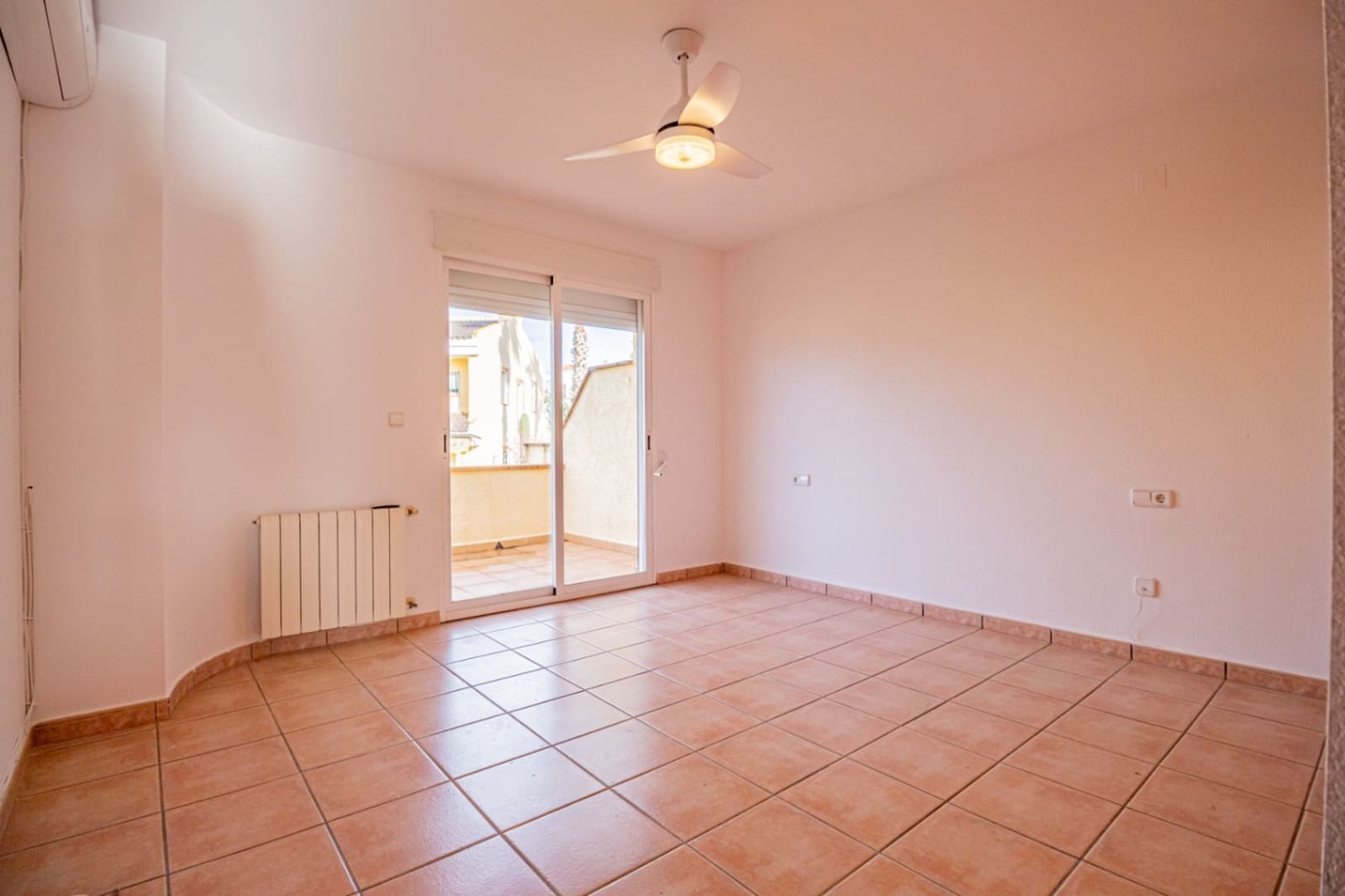 3 slaapkamer Bungalow te koop in Albir met zwembad garage - € 355.000 (Ref: 9499822)