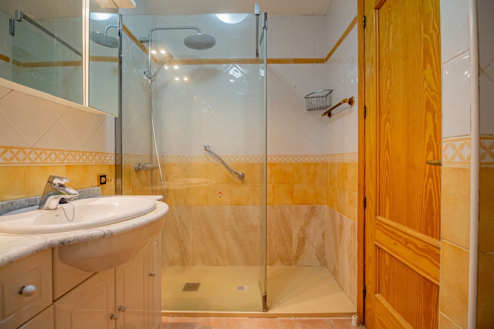 3 slaapkamer Bungalow te koop in Albir met zwembad garage - € 355.000 (Ref: 9499822)