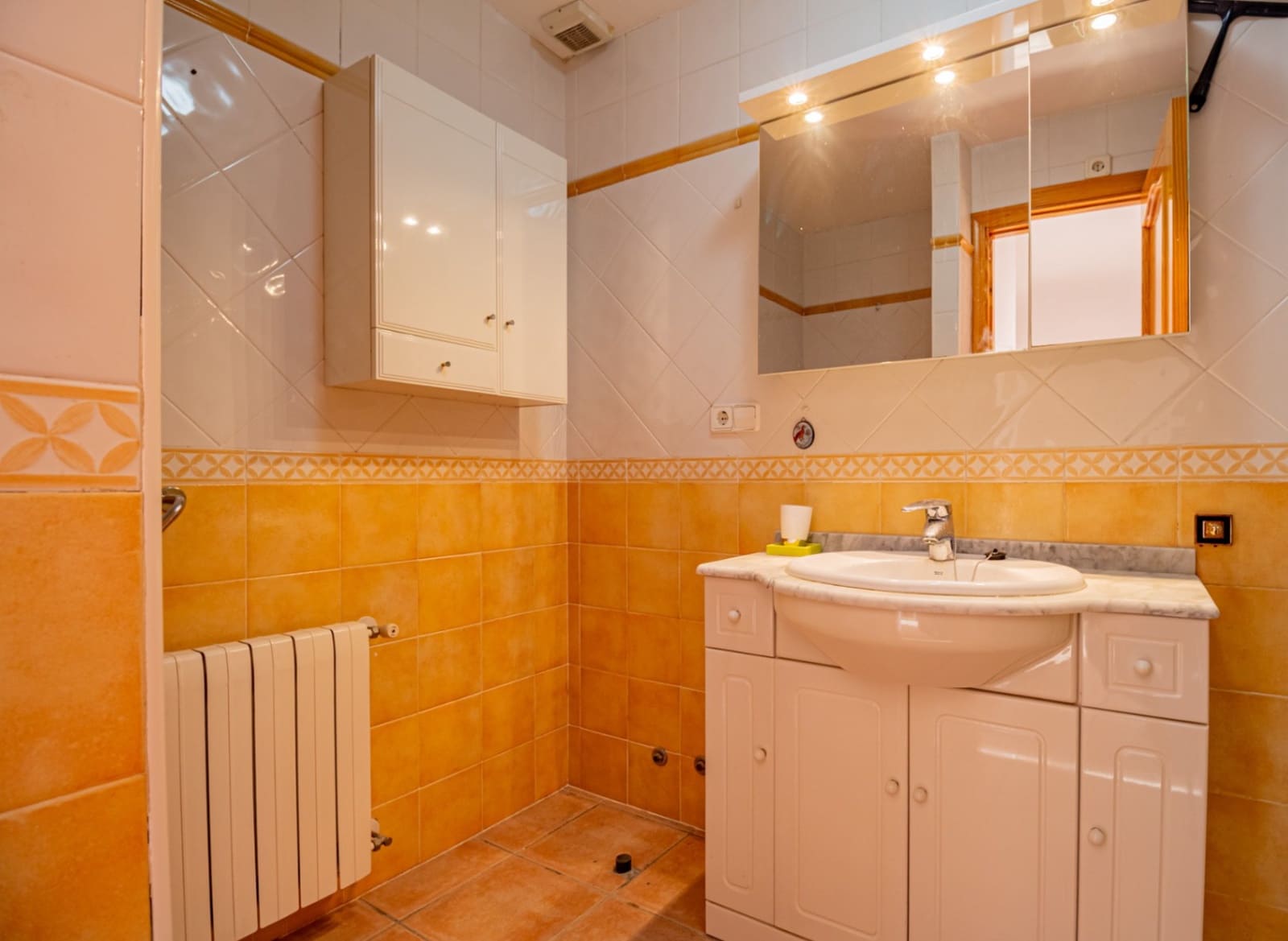 3 slaapkamer Bungalow te koop in Albir met zwembad garage - € 355.000 (Ref: 9499822)