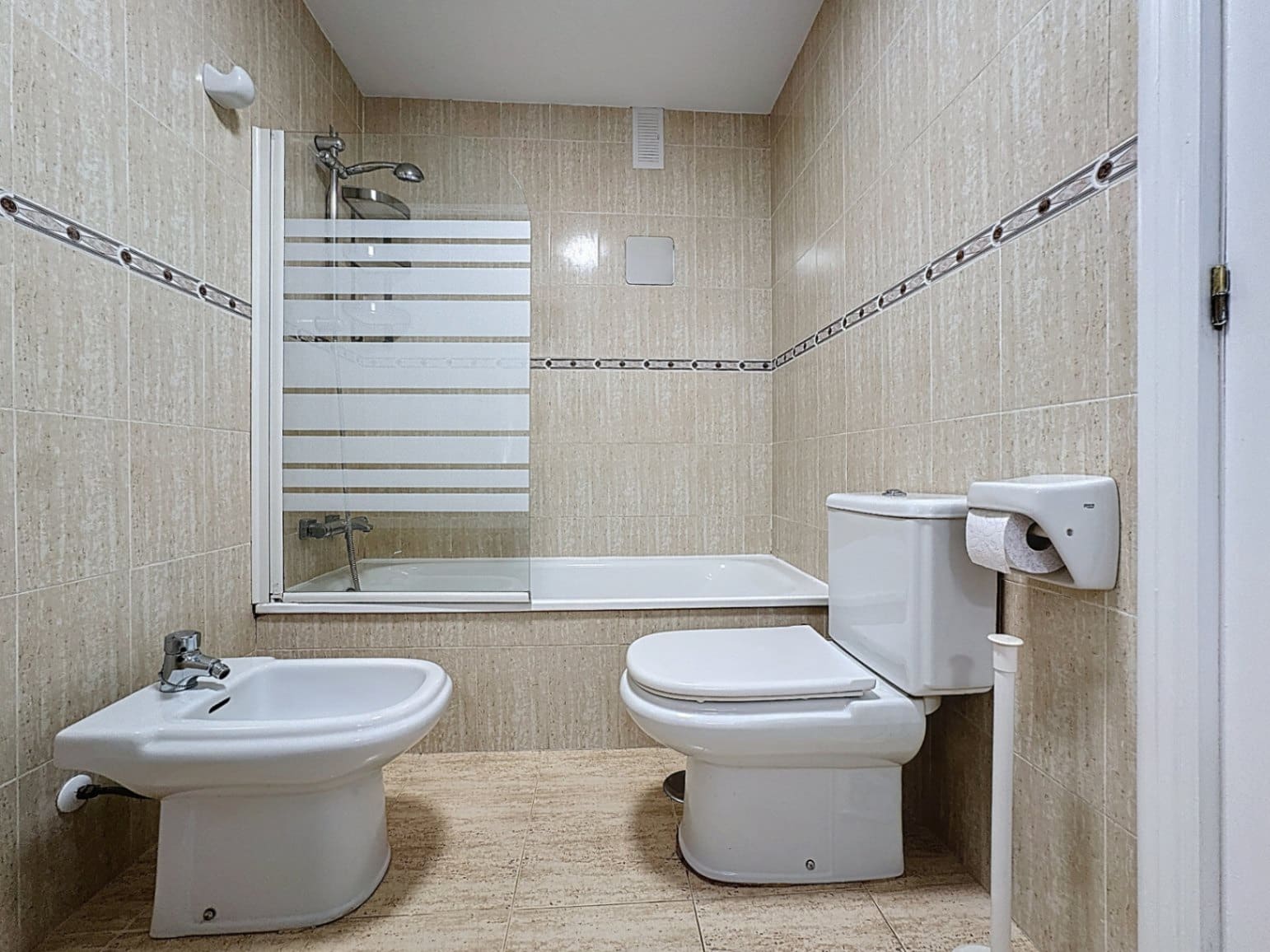 2 bedroom Apartment for sale in Albir with pool garage - € 399,000 (Ref: 9506913)