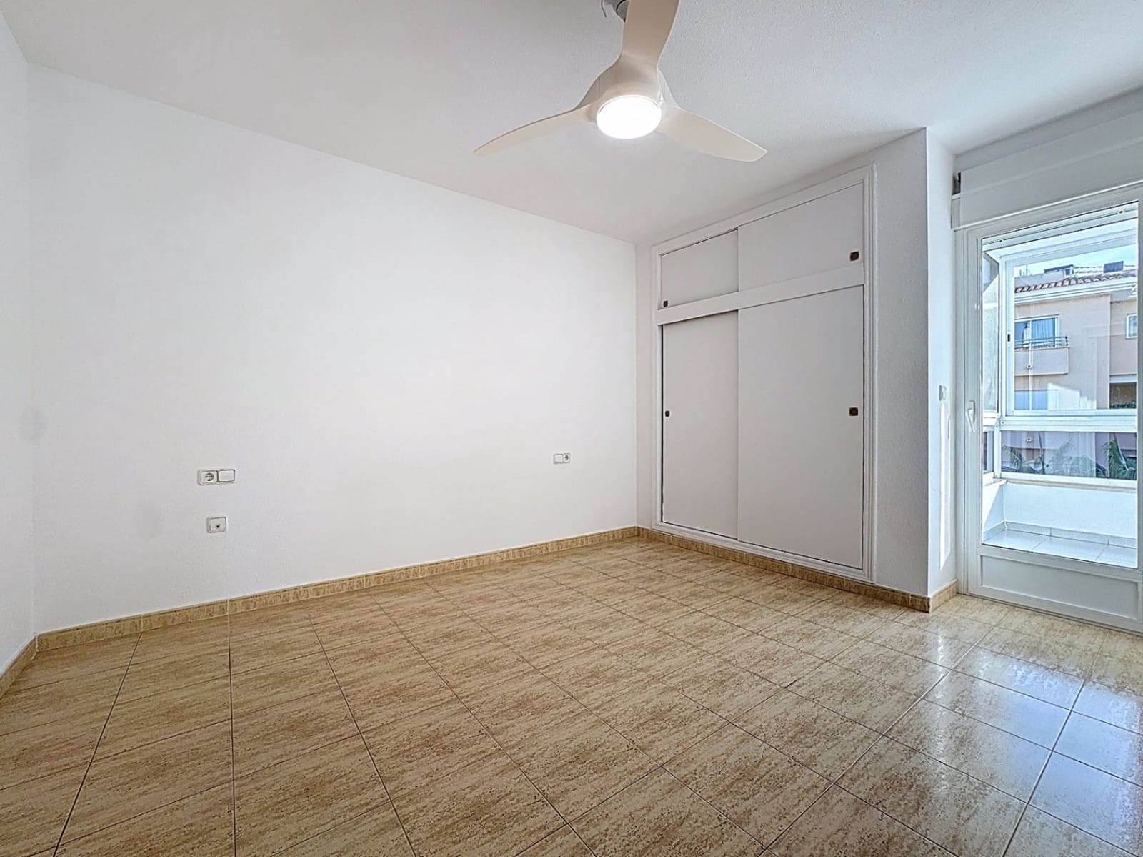 2 bedroom Apartment for sale in Albir with pool garage - € 399,000 (Ref: 9506913)