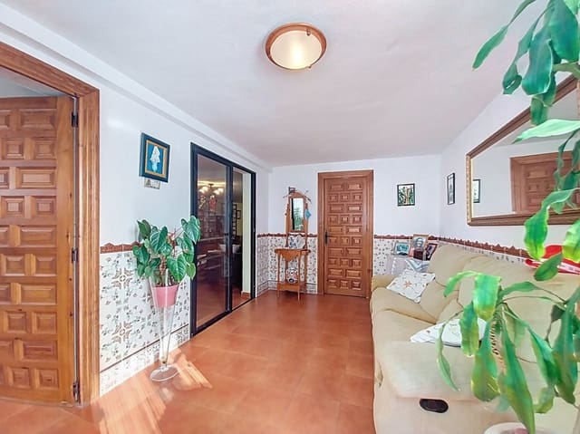 4 bedroom Villa for sale in Pueblo - Urbanizaciones, Alfaz del Pi / L'Alfàs del Pi with pool garage - € 898,000 (Ref: 9516016)