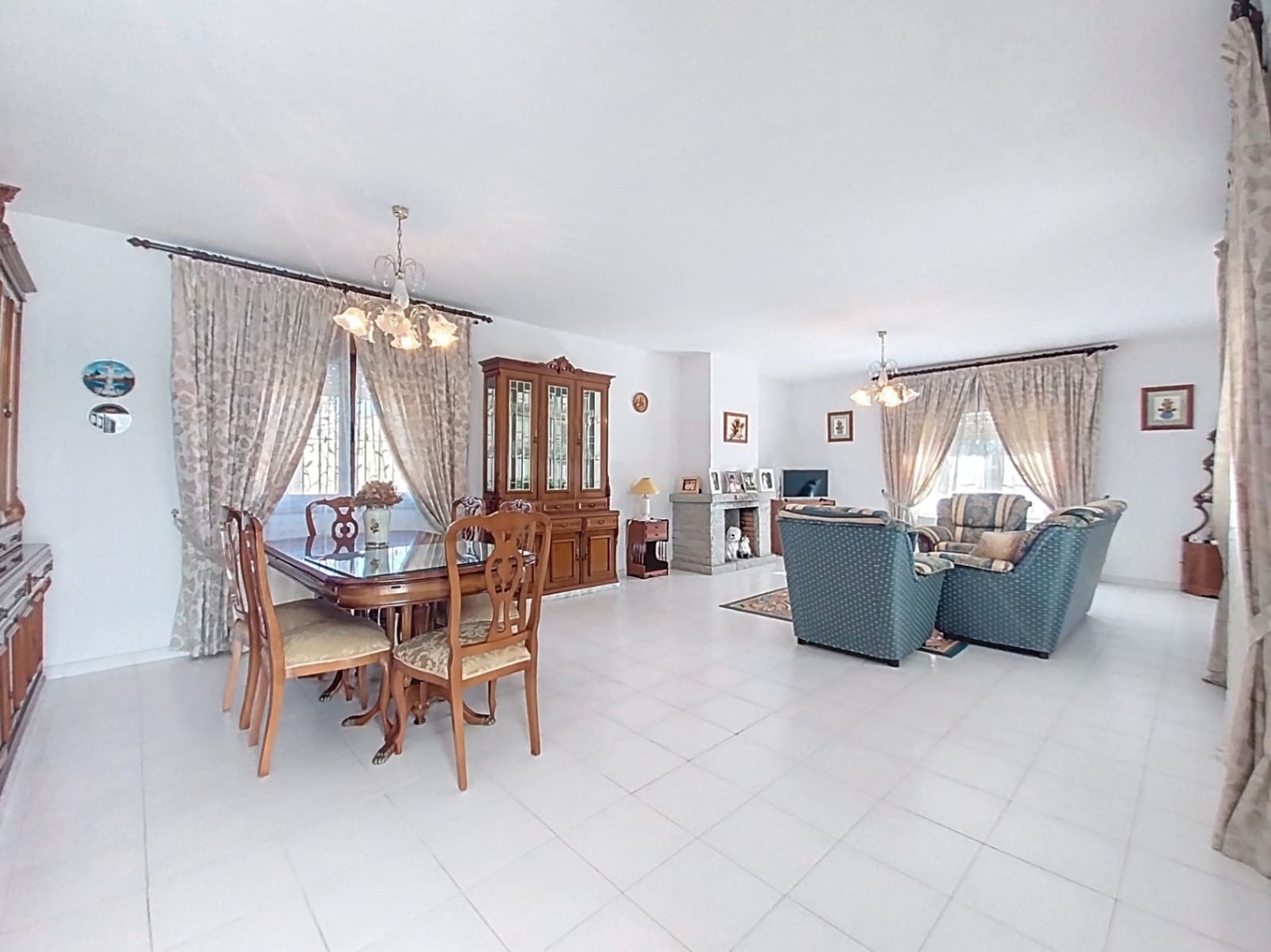 4 bedroom Villa for sale in Alfaz del Pi / L'Alfas del Pi with pool garage - € 898,000 (Ref: 9516016)