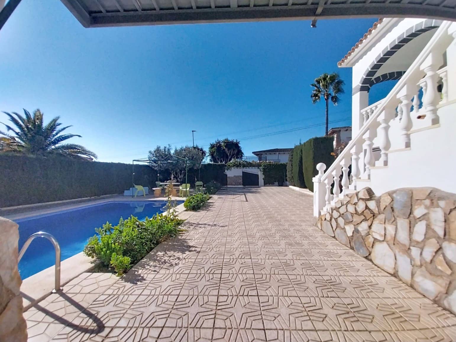4 bedroom Villa for sale in Alfaz del Pi / L'Alfas del Pi with pool garage - € 898,000 (Ref: 9516016)