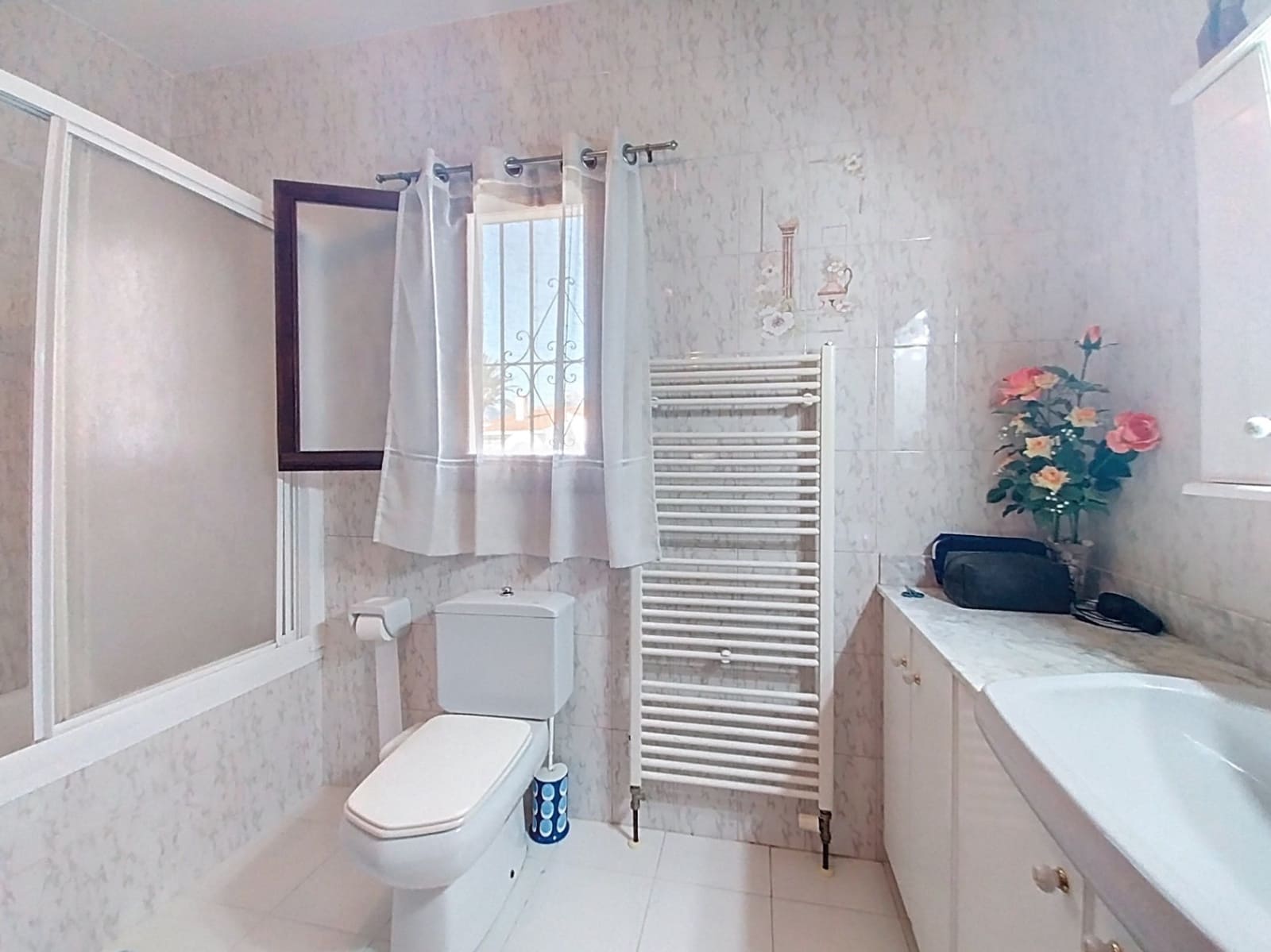 4 bedroom Villa for sale in Alfaz del Pi / L'Alfas del Pi with pool garage - € 898,000 (Ref: 9516016)