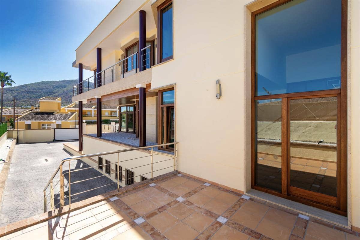6 slaapkamer Villa te koop in Albir met zwembad garage - € 1.650.000 (Ref: 9524782)