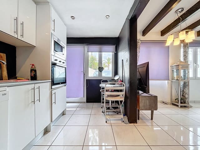 7 sovrum Villa till salu i Pueblo - Urbanizaciones, Alfaz del Pi / L'Alfàs del Pi med pool garage - 750 000 € (Ref: 9525562)