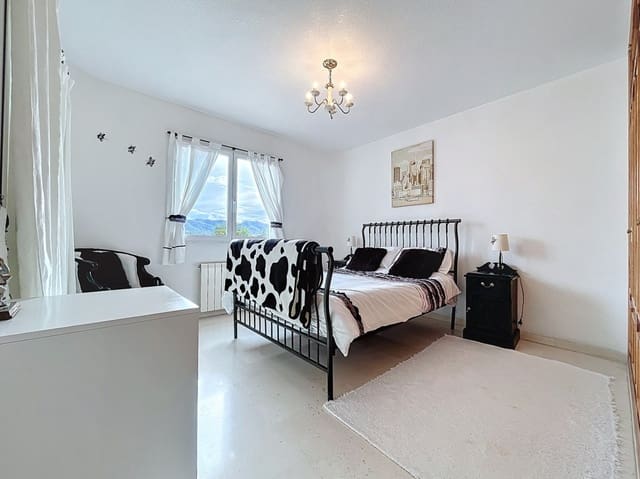 7 bedroom Villa for sale in Pueblo - Urbanizaciones, Alfaz del Pi / L'Alfàs del Pi with pool garage - € 750,000 (Ref: 9525562)