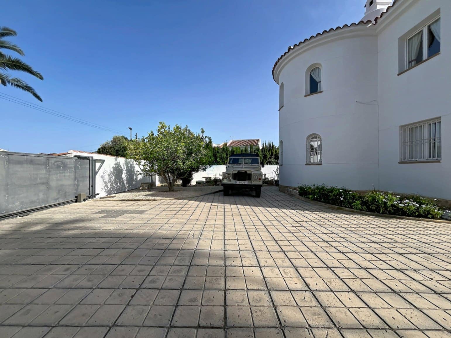 7 sovrum Villa till salu i Alfaz del Pi / L'Alfas del Pi med pool garage - 699 000 € (Ref: 9525562)