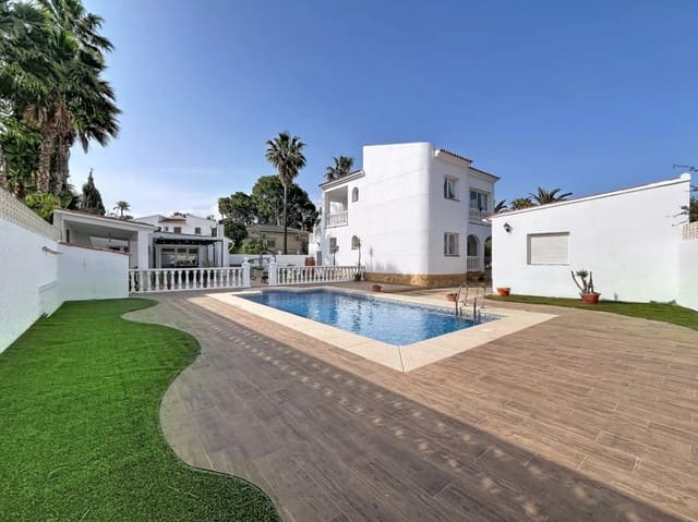 7 Zimmer Villa zu verkaufen in Pueblo - Urbanizaciones, Alfaz del Pi / L'Alfàs del Pi mit Pool Garage - 730.000 € (Ref: 9525562)