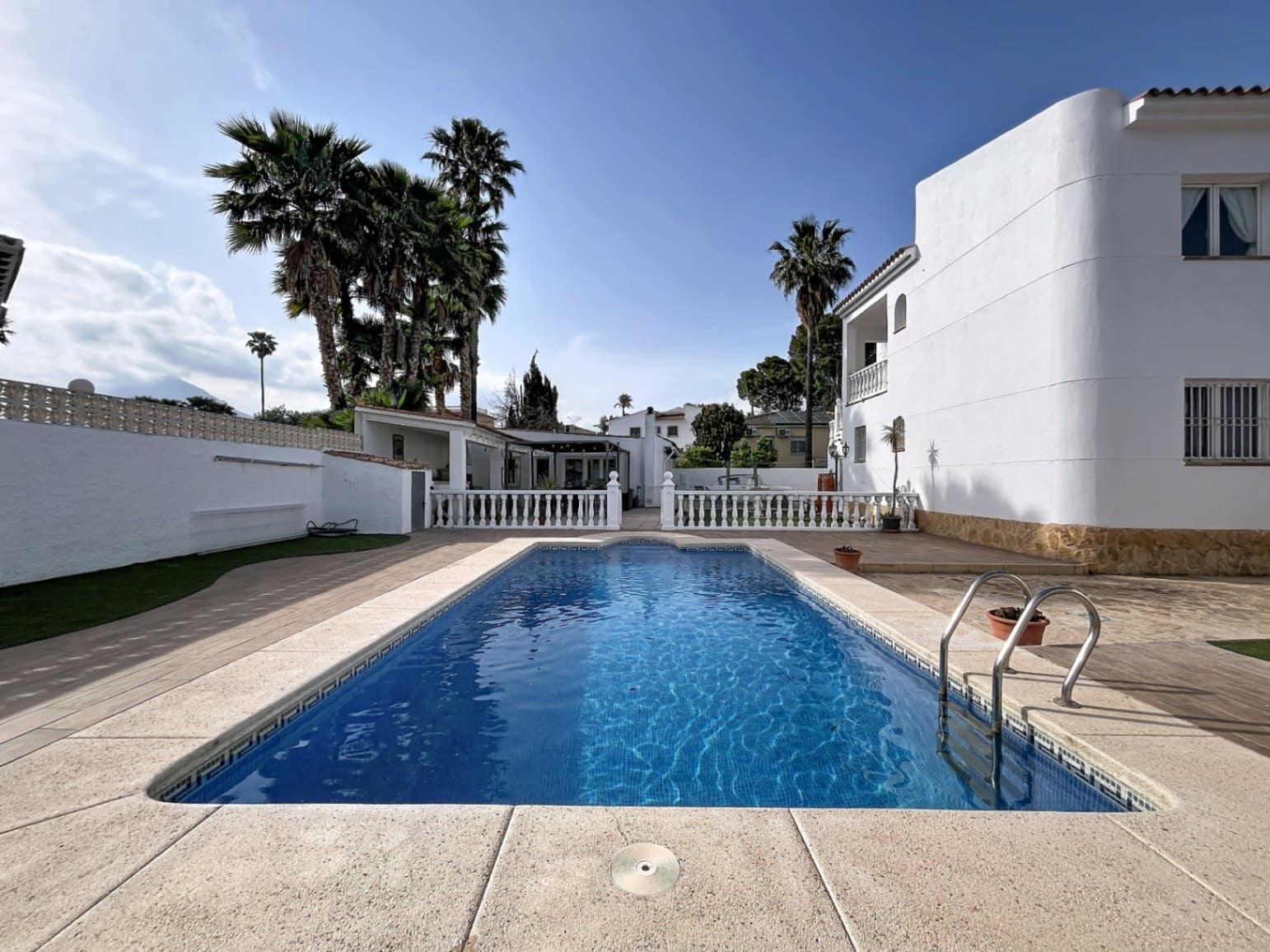 7 sovrum Villa till salu i Alfaz del Pi / L'Alfas del Pi med pool garage - 699 000 € (Ref: 9525562)
