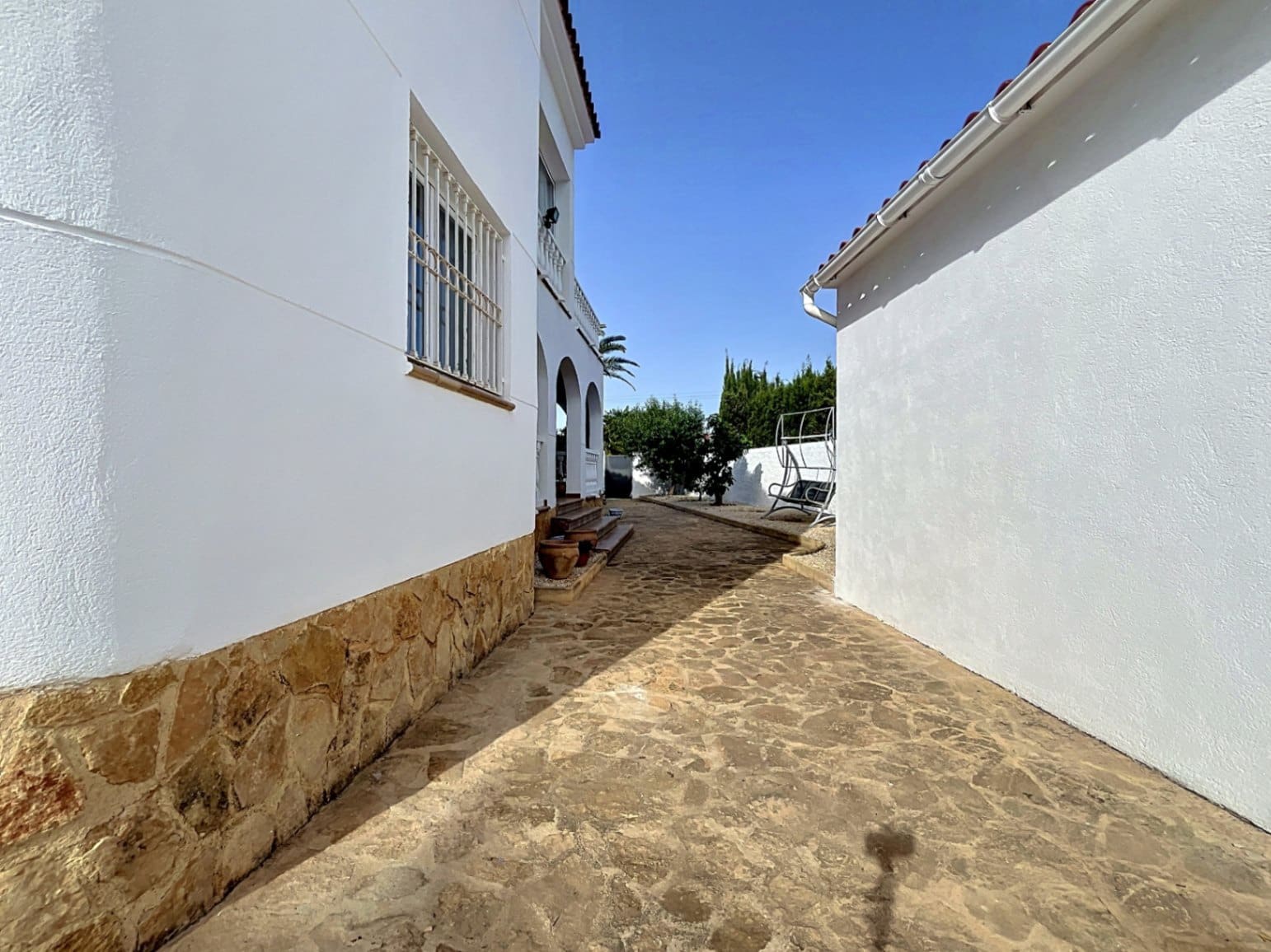 7 sovrum Villa till salu i Alfaz del Pi / L'Alfas del Pi med pool garage - 699 000 € (Ref: 9525562)