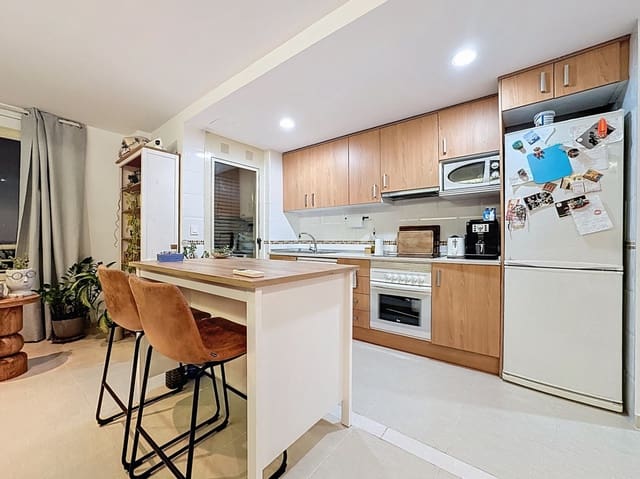 2 soveværelse Lejlighed til salg i Pueblo - Urbanizaciones, Alfaz del Pi / L'Alfàs del Pi med swimmingpool garage - € 225.000 (Ref: 9525740)