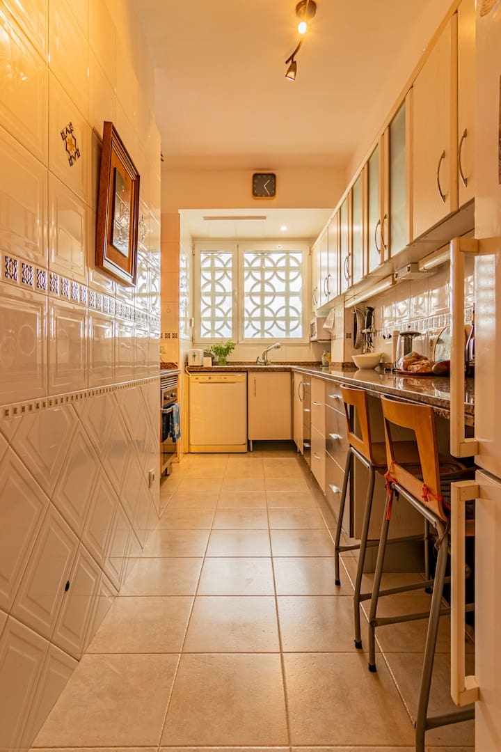 2 Zimmer Apartment zu verkaufen in Albir mit Garage - 560.000 € (Ref: 9528043)