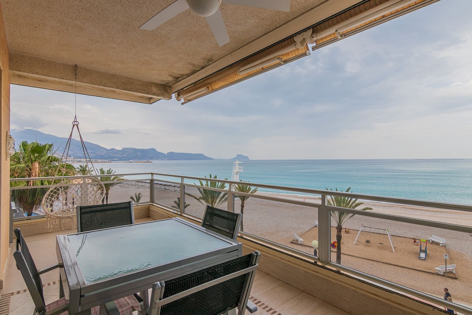 2 Zimmer Apartment zu verkaufen in Albir mit Garage - 560.000 € (Ref: 9528043)