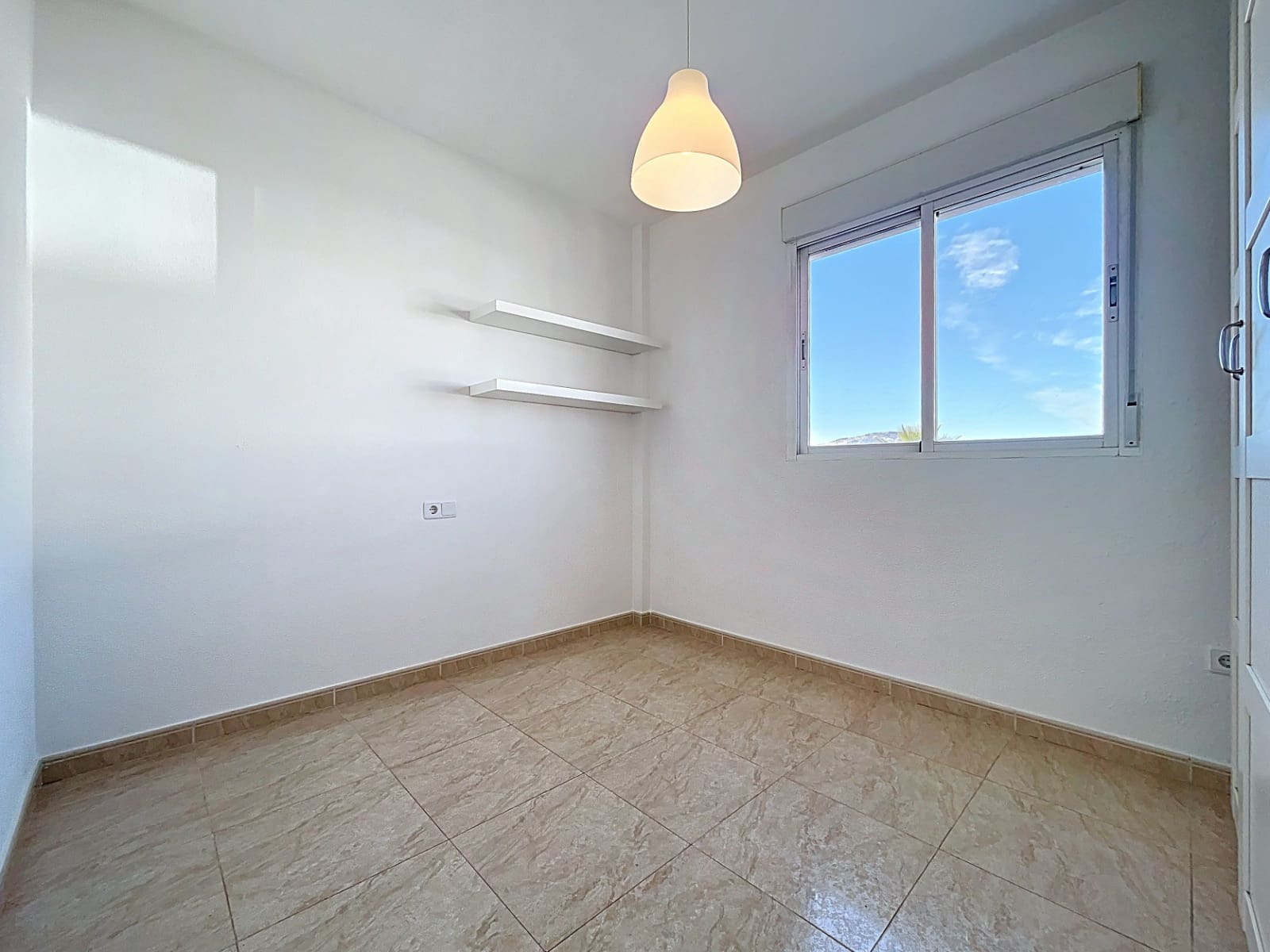 2 soverom Leilighet til salgs i Albir med svømmebasseng garasje - € 210 000 (Ref: 9532814)