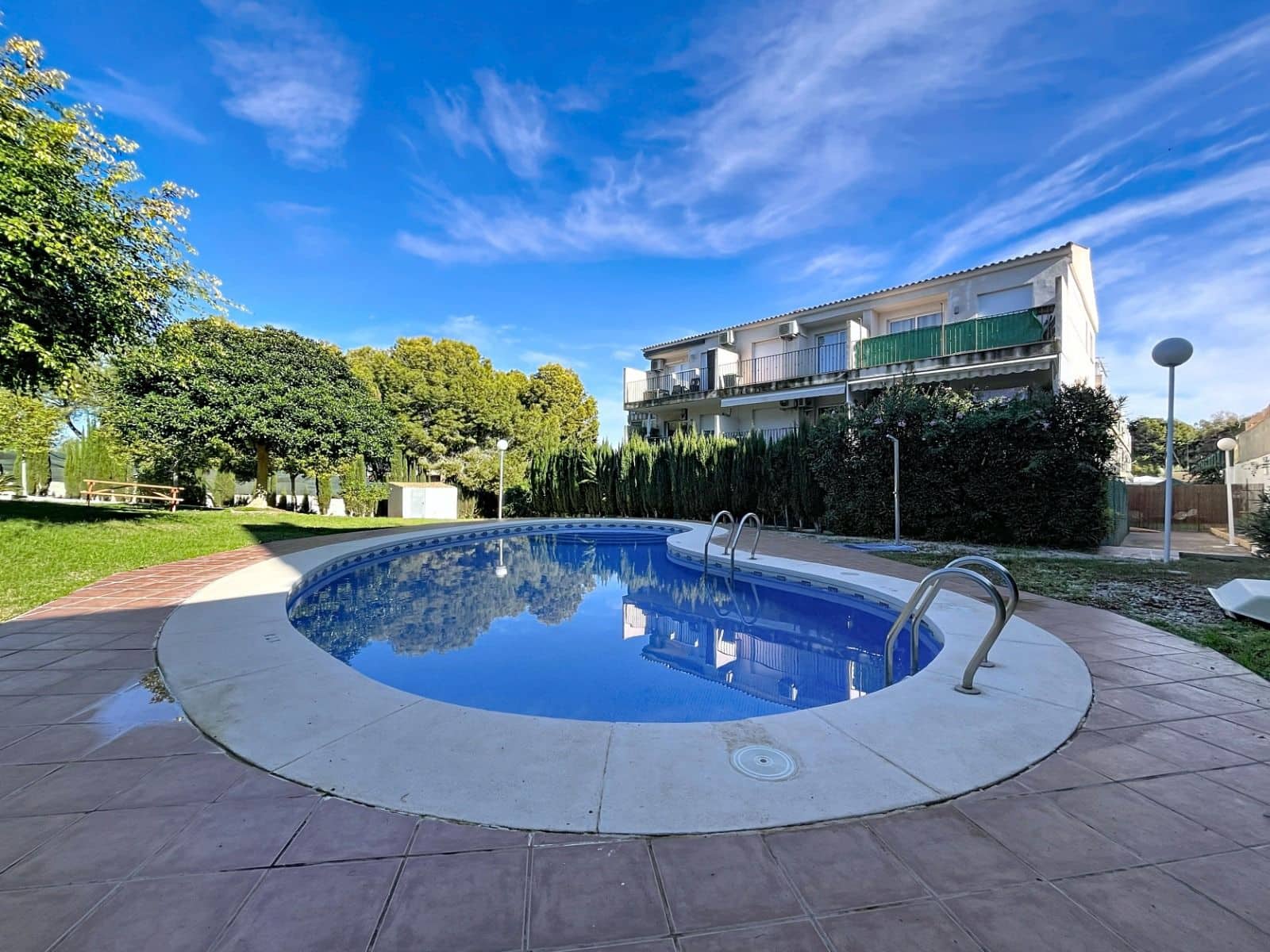 2 soverom Leilighet til salgs i Albir med svømmebasseng garasje - € 210 000 (Ref: 9532814)