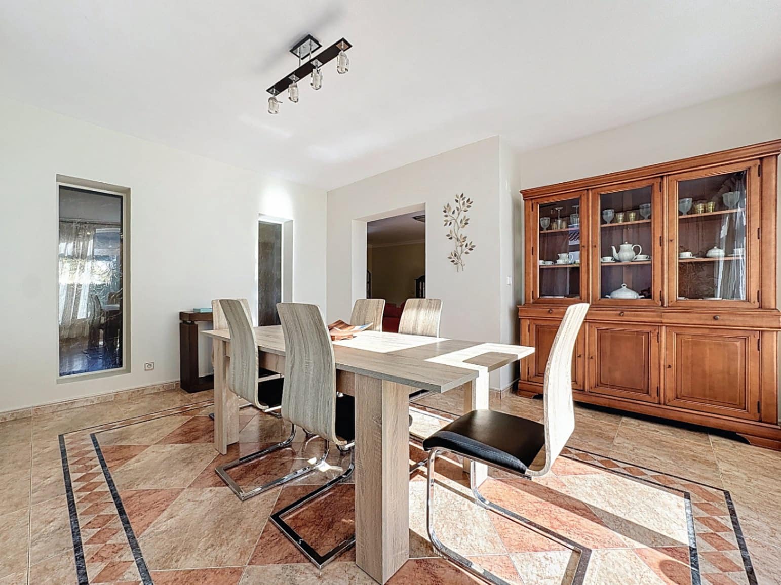 4 sovrum Villa till salu i Benidorm med pool garage - 995 000 € (Ref: 9534024)