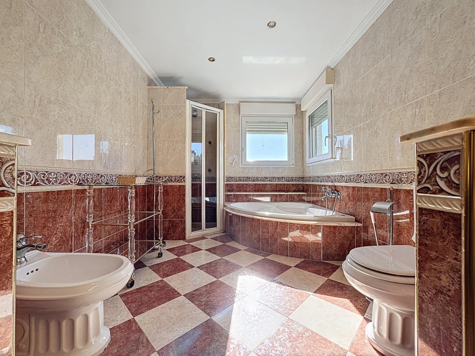 4 sovrum Villa till salu i Benidorm med pool garage - 995 000 € (Ref: 9534024)