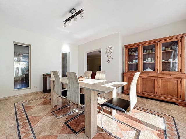 4 soveværelse Villa til salg i Levante Alto, Benidorm med swimmingpool garage - € 995.000 (Ref: 9534024)