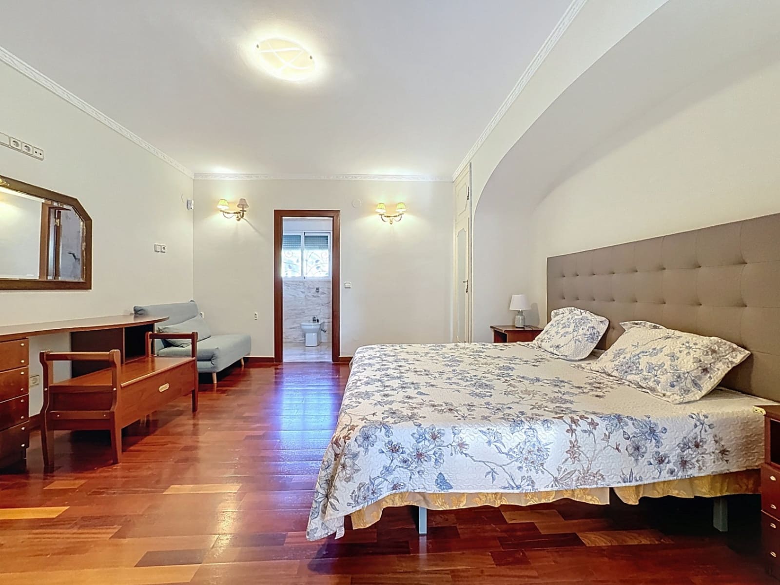 4 Zimmer Villa zu verkaufen in Benidorm mit Pool Garage - 995.000 € (Ref: 9534024)