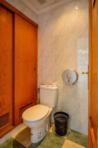 Gewerbe zu vermieten in Pueblo - Urbanizaciones, Alfaz del Pi / L'Alfàs del Pi - 1.100 € (Ref: 9534025)