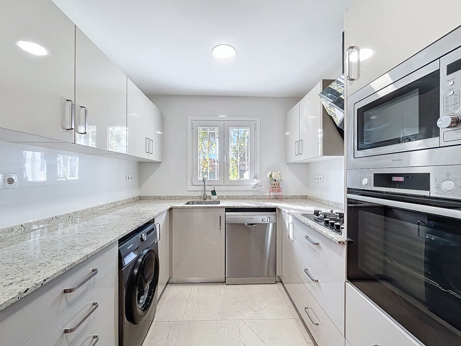 Bungalow de 3 habitaciones en Albir en venta con piscina garaje - 359.900 € (Ref: 9541817)