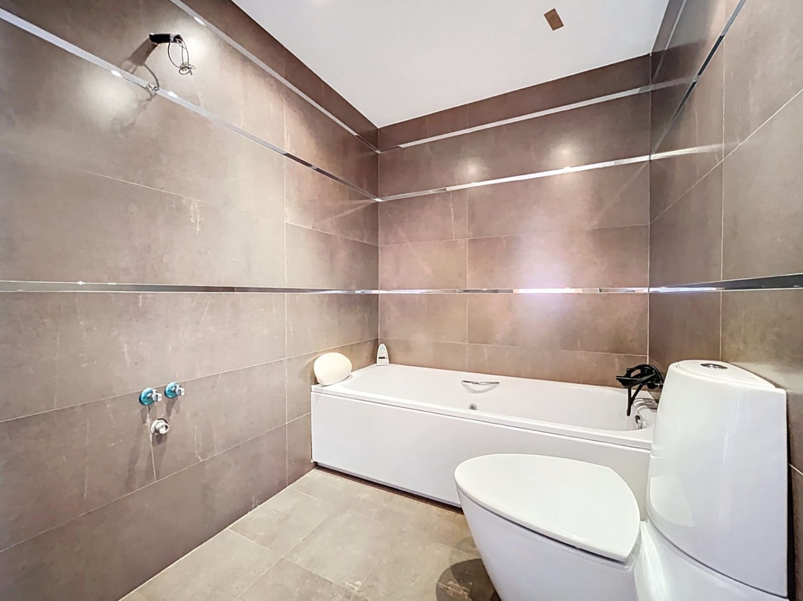 3 bedroom Apartment for sale in Alfaz del Pi / L'Alfas del Pi with garage - € 350,000 (Ref: 9547229)