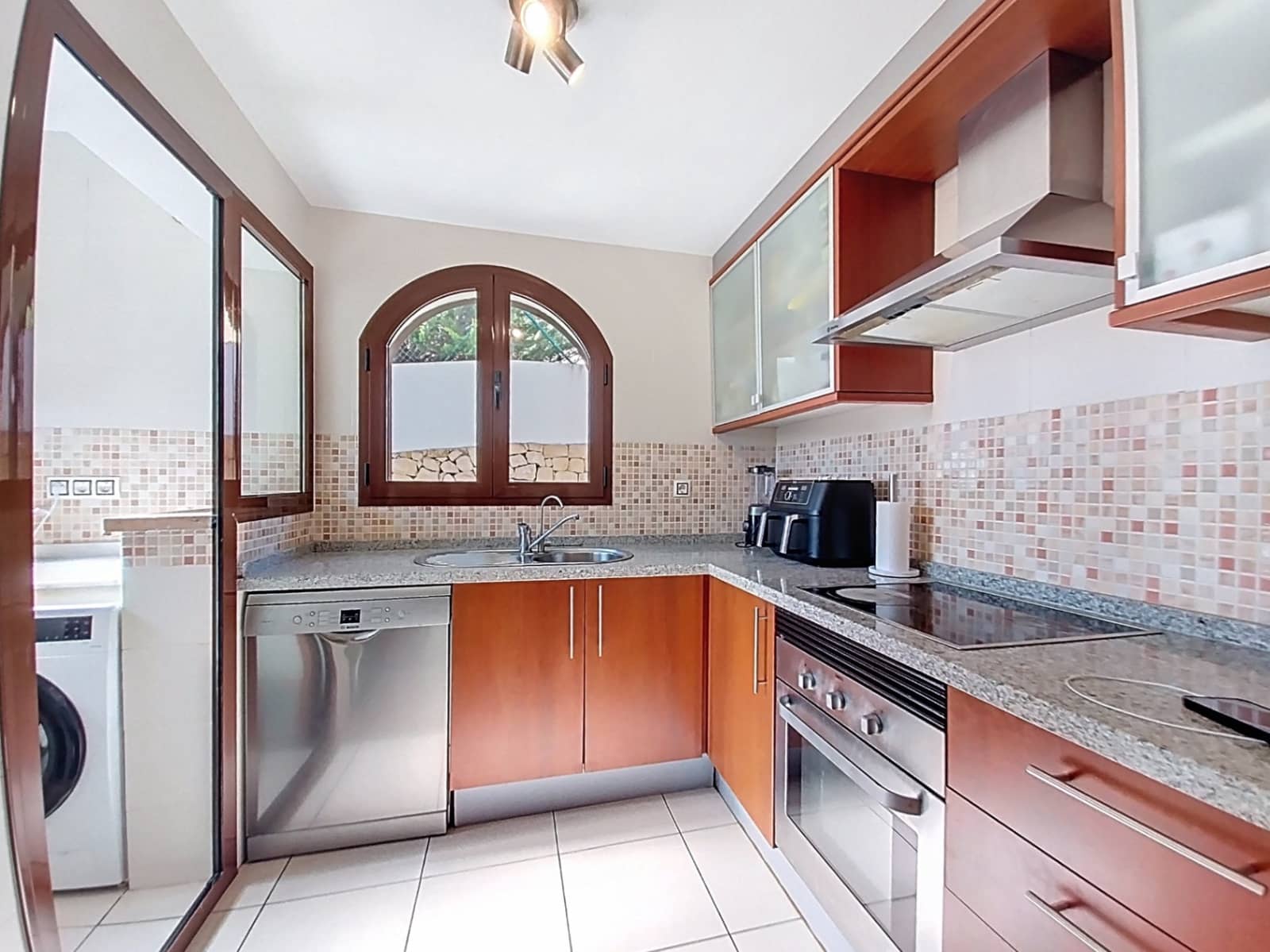 3 slaapkamer Halfvrijstaande villa te koop in Polop met zwembad garage - € 330.000 (Ref: 9572298)