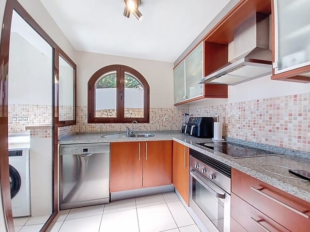 3 sypialnia Dom blizniak na sprzedaż w Polop z basenem garażem - 330 000 € (Ref: 9572298)