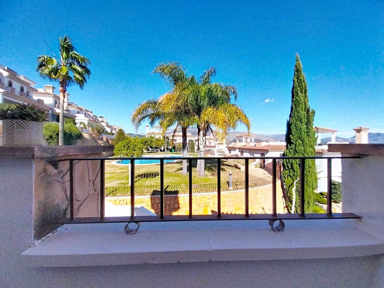 3 slaapkamer Halfvrijstaande villa te koop in Polop met zwembad garage - € 330.000 (Ref: 9572298)