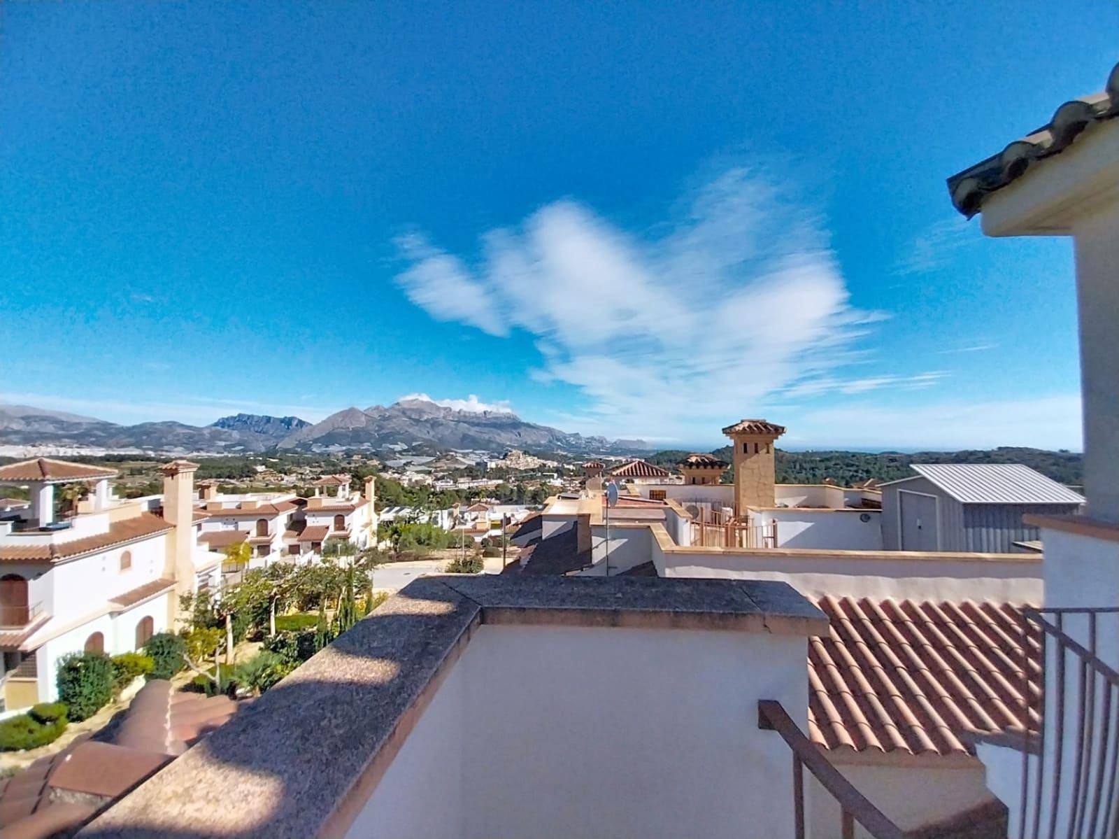 3 slaapkamer Halfvrijstaande villa te koop in Polop met zwembad garage - € 330.000 (Ref: 9572298)