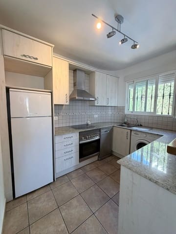 2 makuuhuone Paritalo myytävänä paikassa La Nucia Pueblo  , La Nucia mukana uima-altaan - 310 000 € (Ref: 9584603)