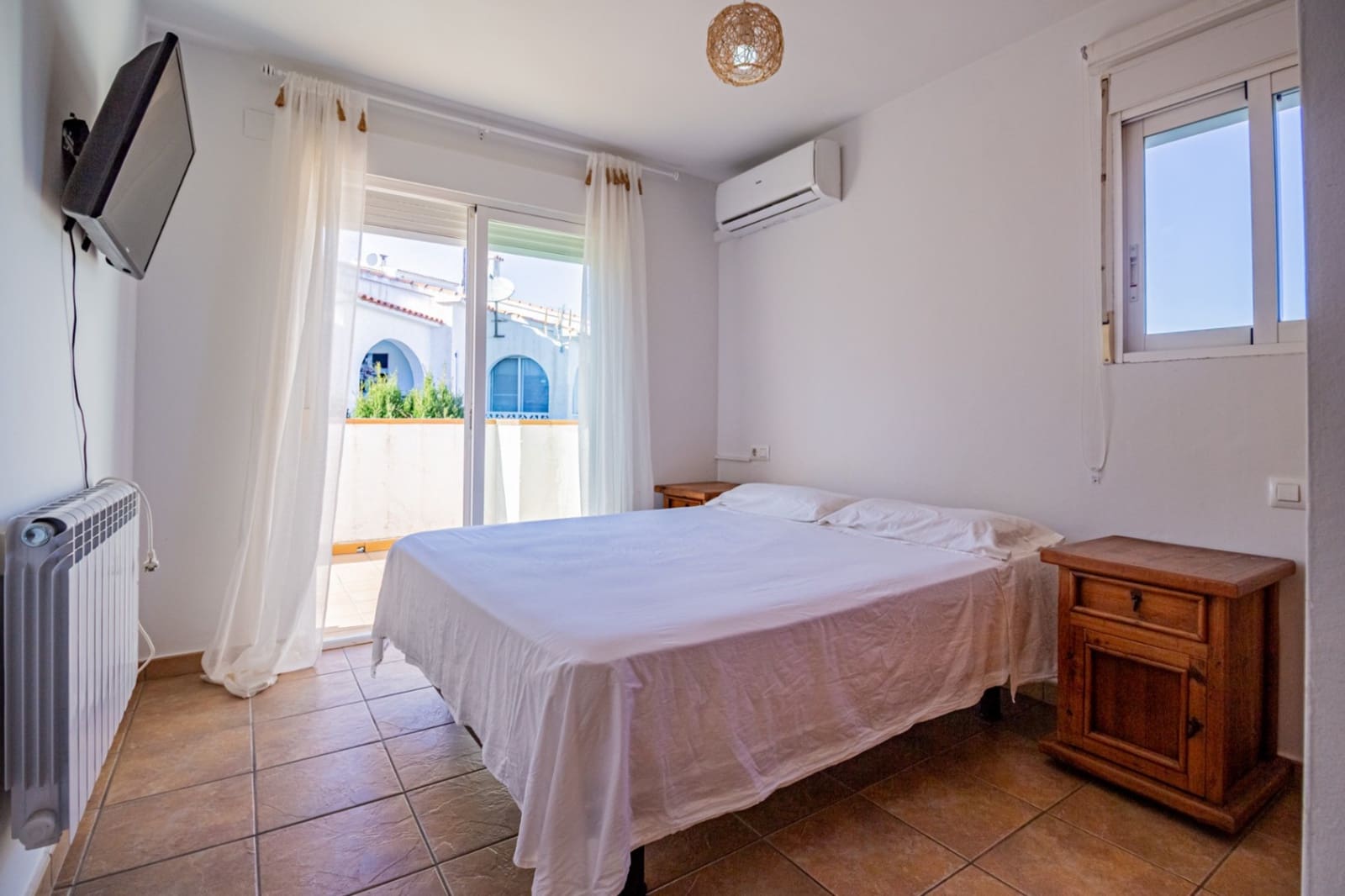 2 bedroom Semi-detached Villa for sale in La Nucia with pool - € 260,000 (Ref: 9584603)