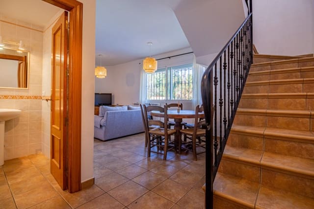 2 makuuhuone Paritalo myytävänä paikassa La Nucia Pueblo  , La Nucia mukana uima-altaan - 289 000 € (Ref: 9584603)