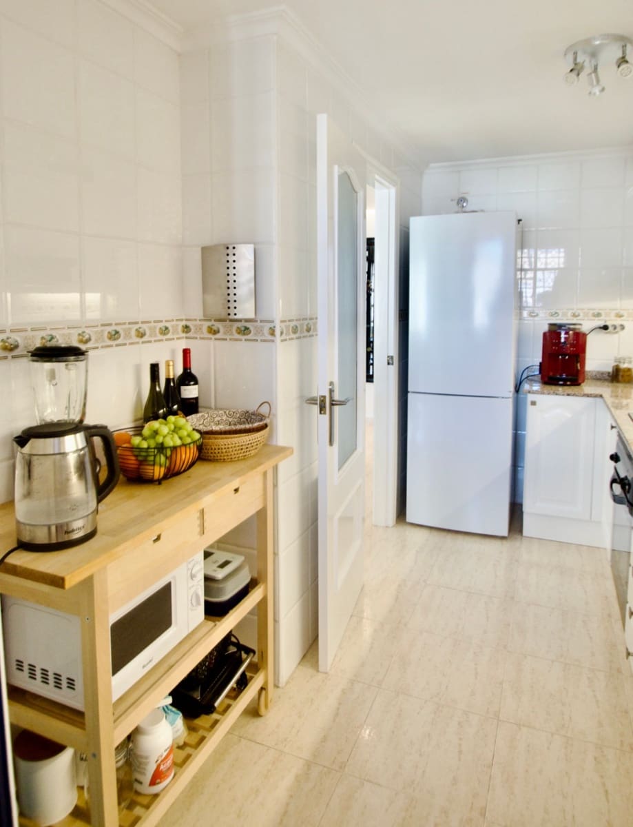 3 sypialnia Apartament na sprzedaż w Albir z basenem garażem - 430 000 € (Ref: 9593208)