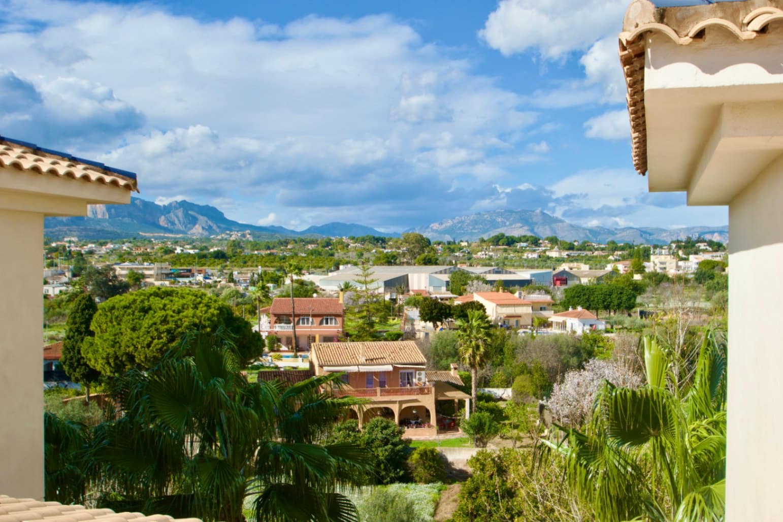 3 sypialnia Apartament na sprzedaż w Albir z basenem garażem - 430 000 € (Ref: 9593208)