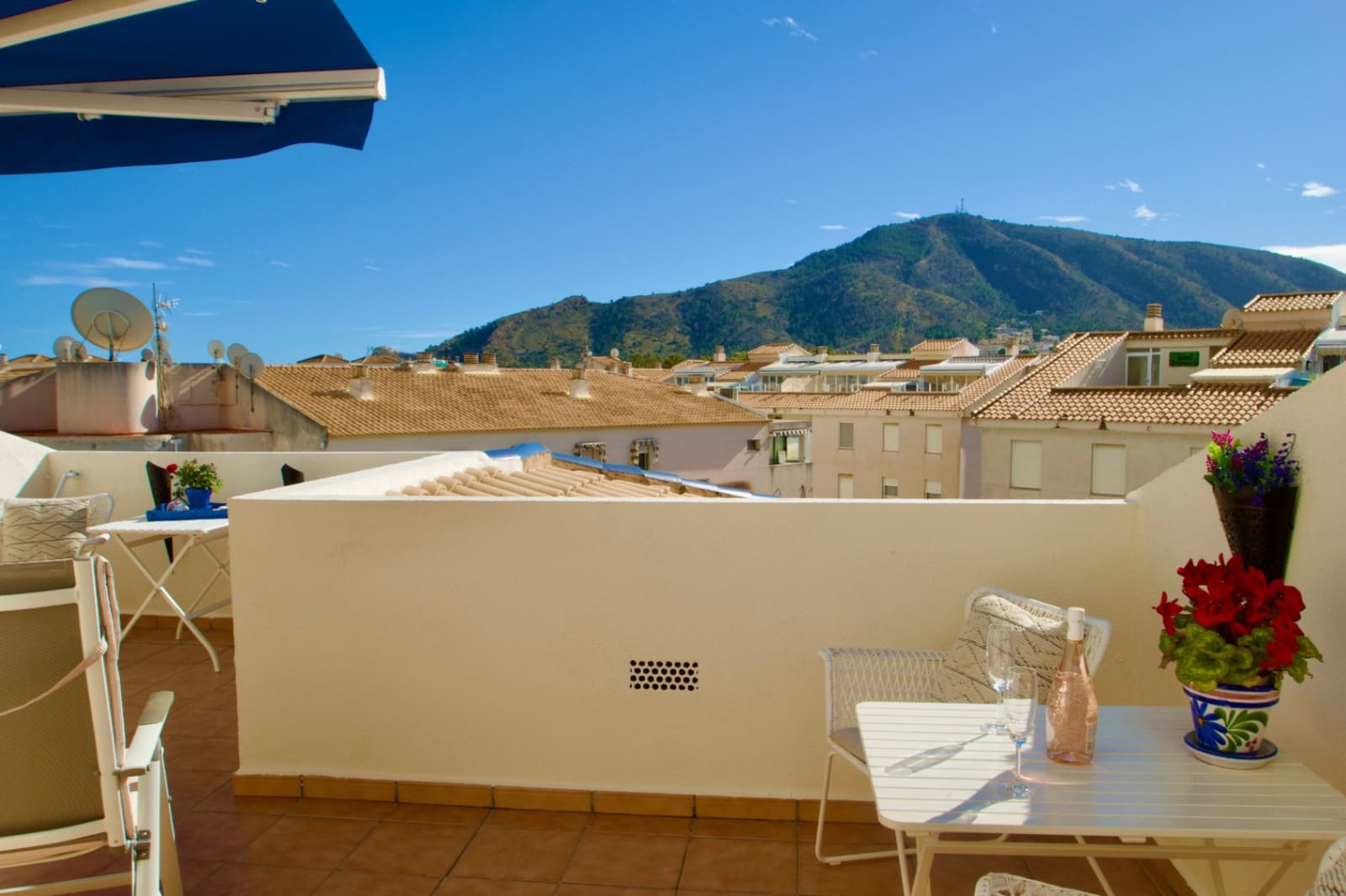 3 sypialnia Apartament na sprzedaż w Albir z basenem garażem - 430 000 € (Ref: 9593208)