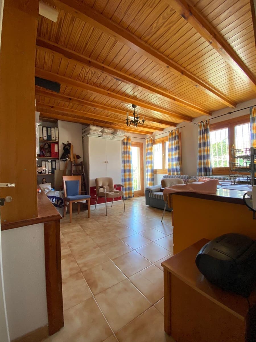 6 makuuhuone Huvila myytävänä paikassa La Nucia mukana uima-altaan 
autotalli - 625 000 € (Ref: 9598087)