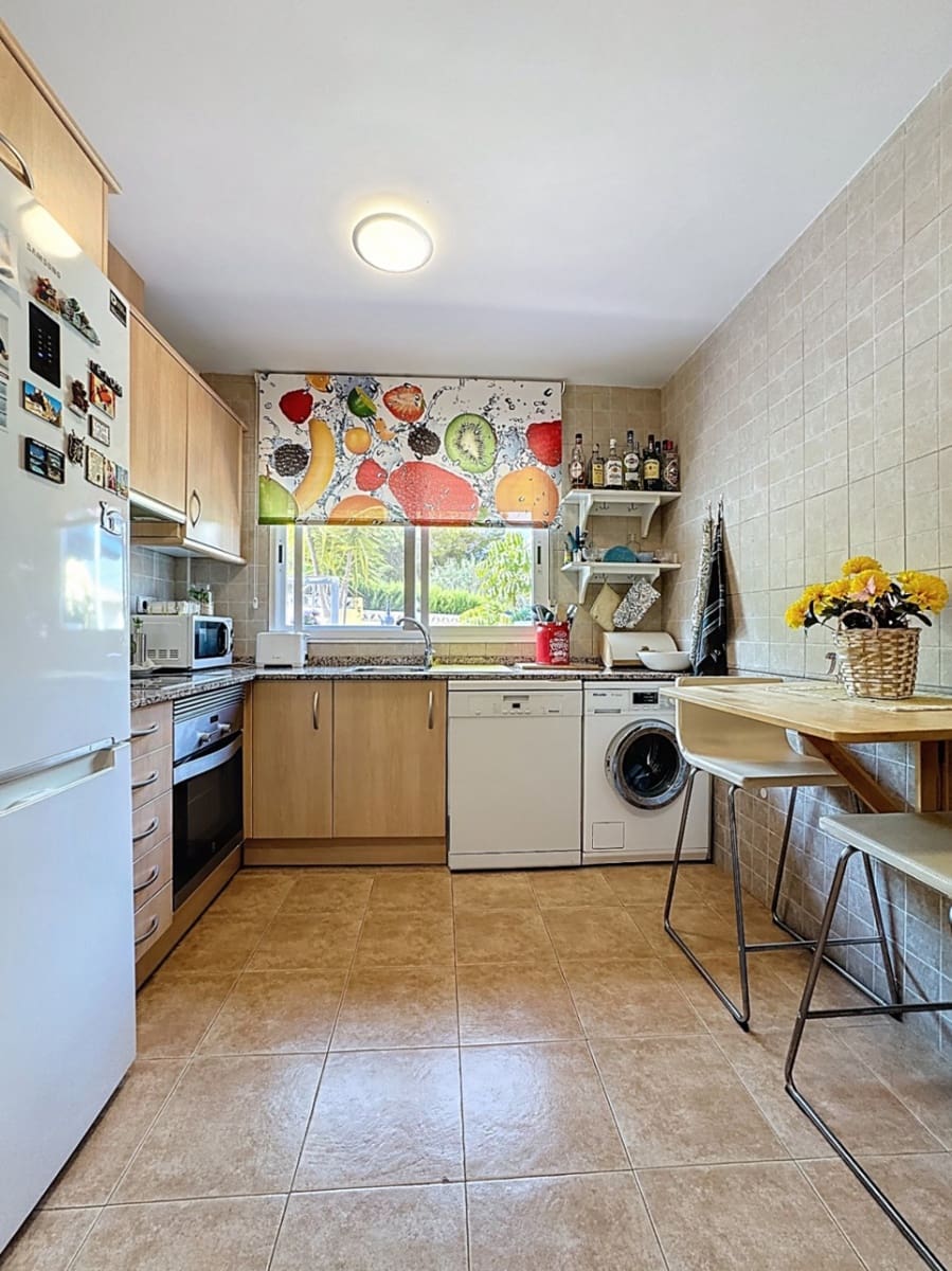 4 quarto Moradia Geminada para venda em Albir com piscina garagem - 600 000 € (Ref: 9603434)