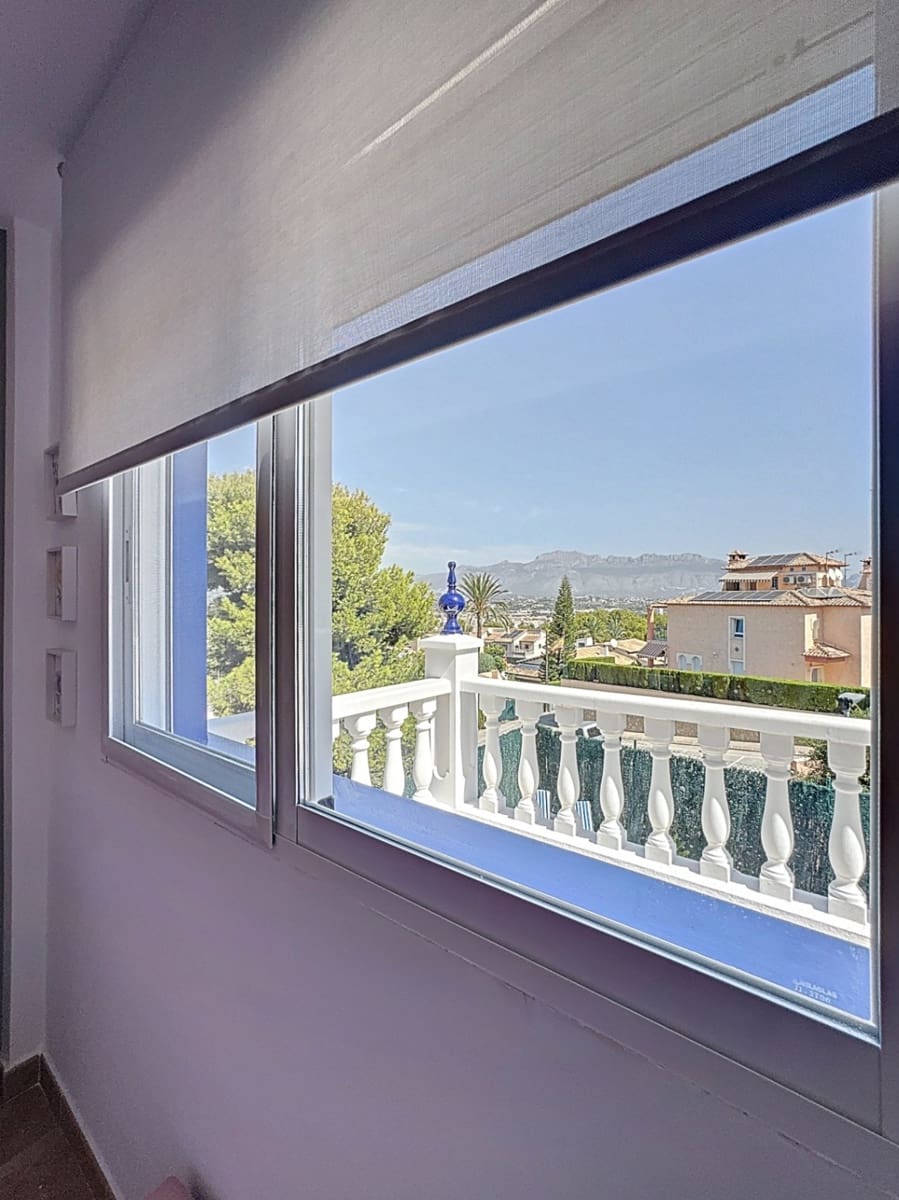 4 quarto Moradia Geminada para venda em Albir com piscina garagem - 600 000 € (Ref: 9603434)