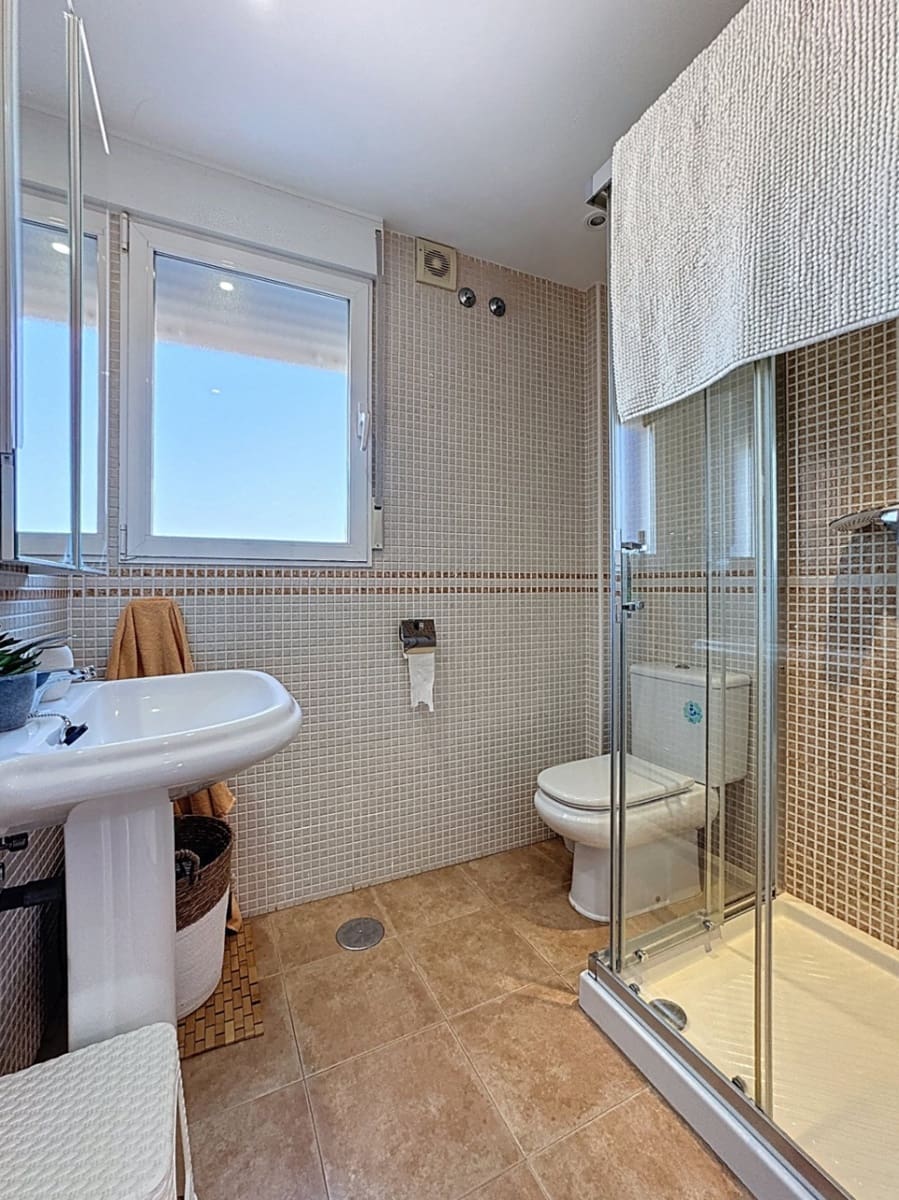 4 quarto Moradia Geminada para venda em Albir com piscina garagem - 600 000 € (Ref: 9603434)