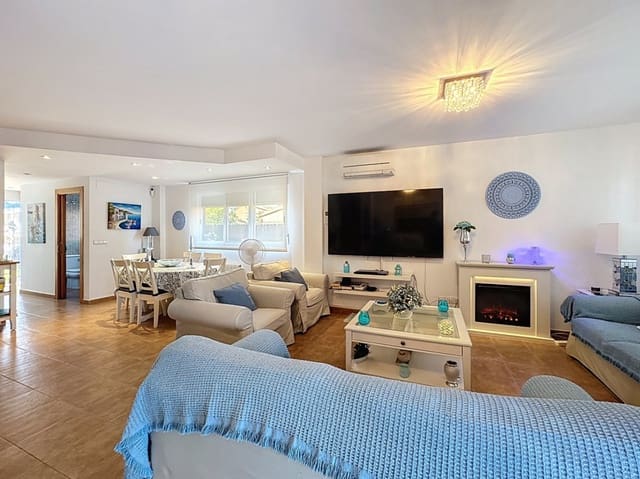 4 quarto Moradia Geminada para venda em Albir, Alfaz del Pi / L'Alfàs del Pi - 600 000 € (Ref: 9603434)