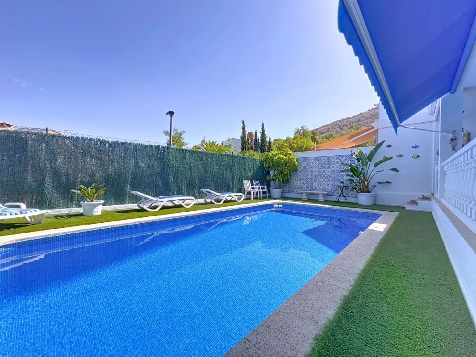4 quarto Moradia Geminada para venda em Albir com piscina garagem - 600 000 € (Ref: 9603434)