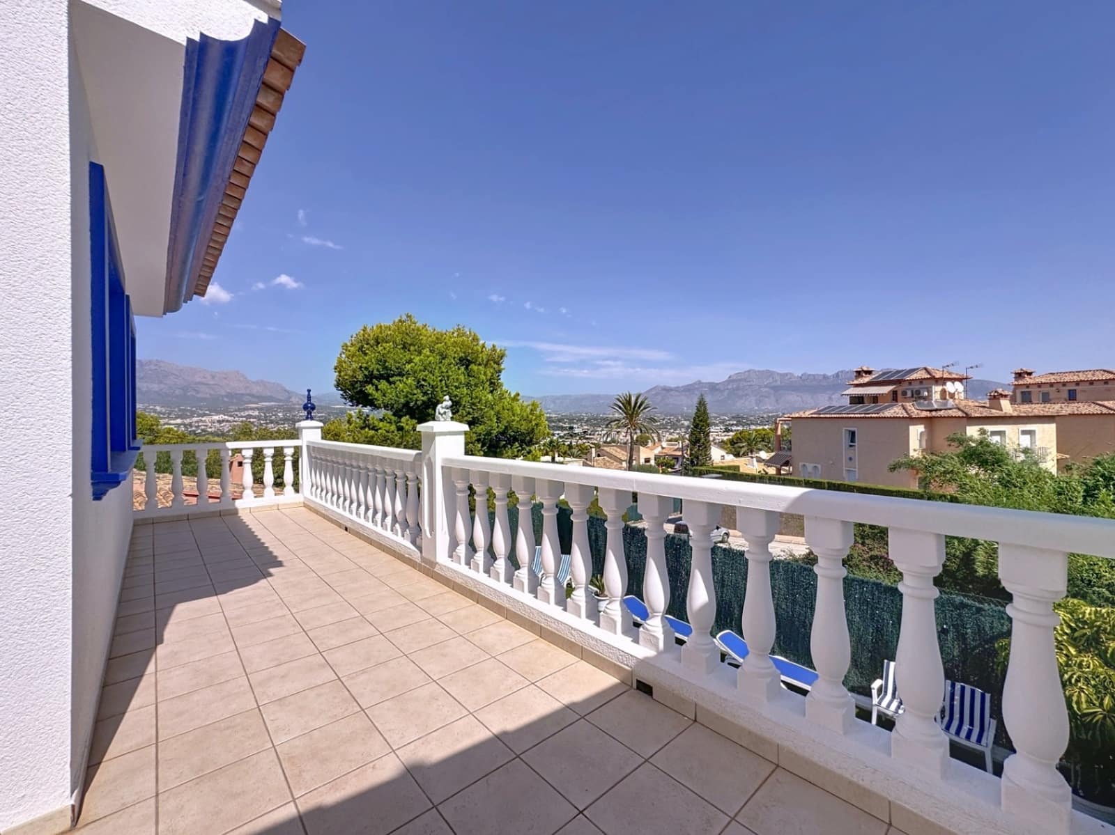 4 quarto Moradia Geminada para venda em Albir com piscina garagem - 600 000 € (Ref: 9603434)