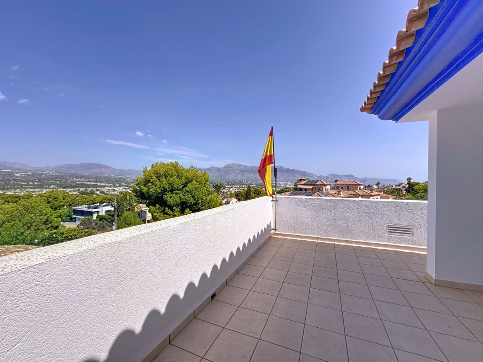 4 quarto Moradia Geminada para venda em Albir com piscina garagem - 600 000 € (Ref: 9603434)