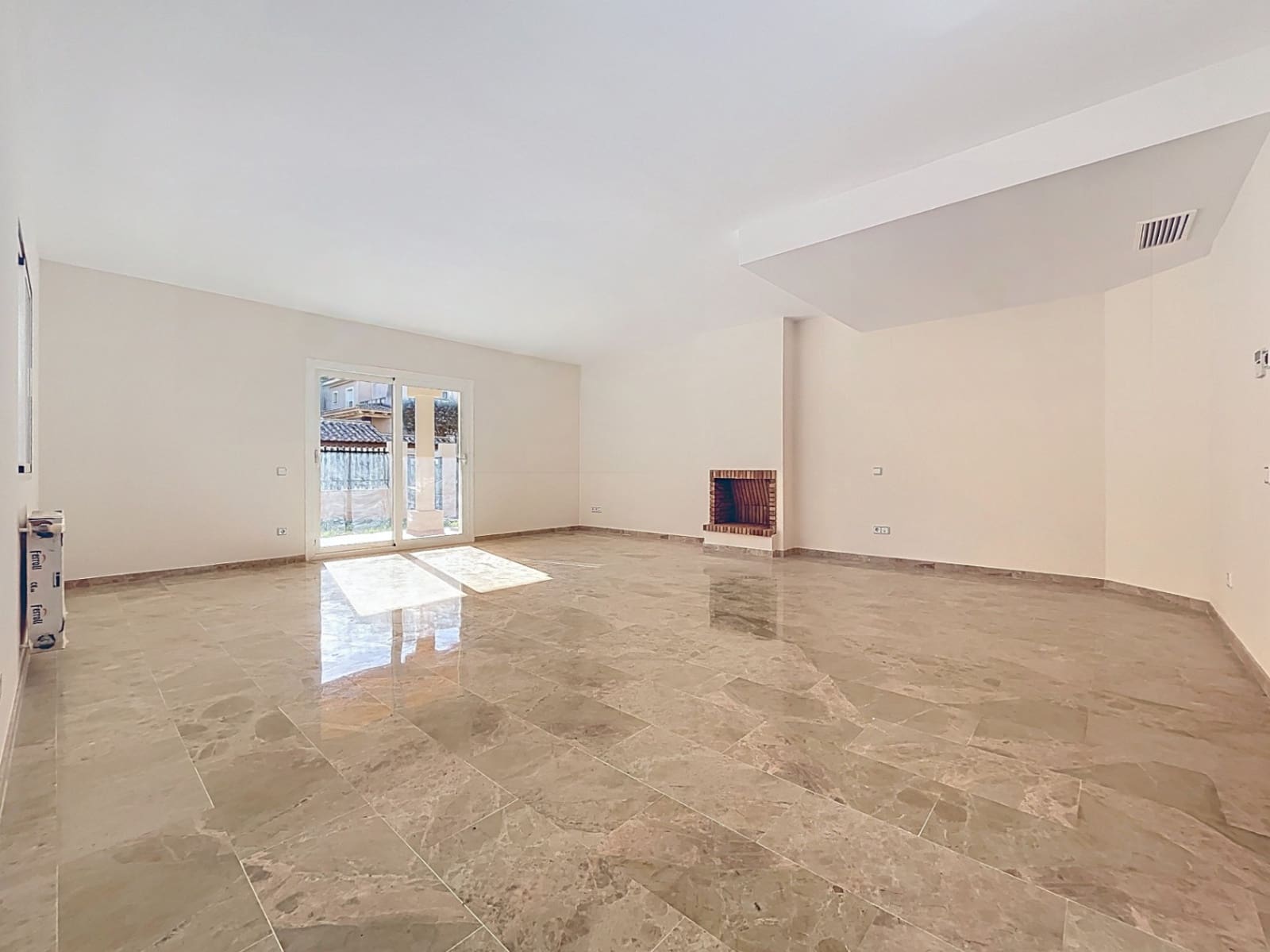 6 Zimmer Villa zu verkaufen in Benidorm mit Pool Garage - 970.000 € (Ref: 9606571)