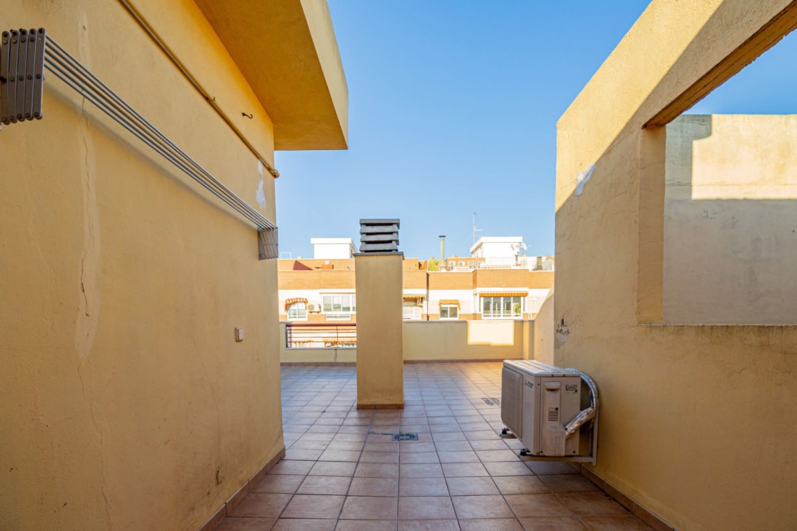 2 bedroom Apartment for sale in Alfaz del Pi / L'Alfas del Pi with pool garage - € 239,000 (Ref: 9611868)