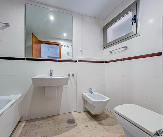 1 bedroom Apartment for rent in Albir, Alfaz del Pi / L'Alfàs del Pi with pool garage - € 1,000 (Ref: 9618573)