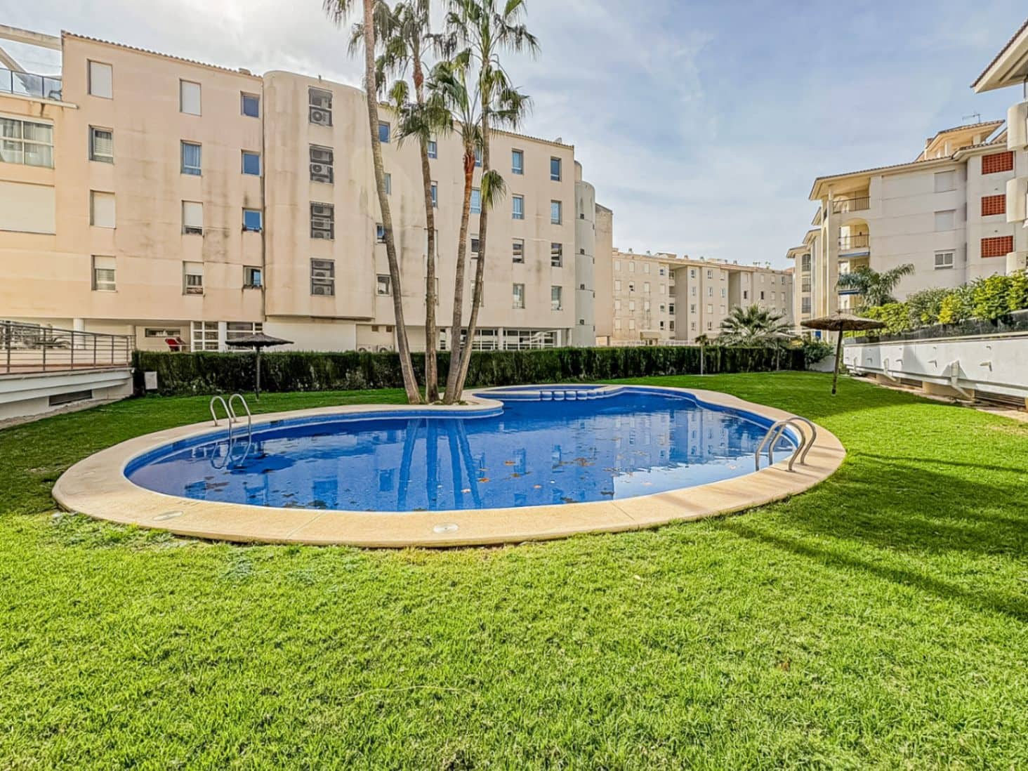 Appartement de 1 chambre à louer à Albir avec piscine garage - 1 000 € (Ref: 9618573)